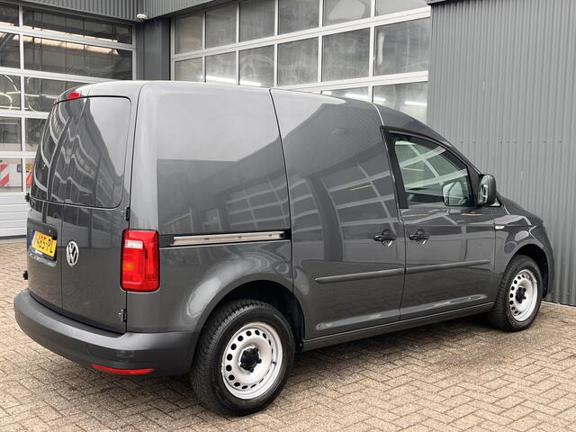 Volkswagen CADDY 2.0 TDI L1H1 75pk Airco Schuifdeur Telefoon verbinding 1e eigenaar Euro 6 bpm vrij voor particulier gebruik !!
