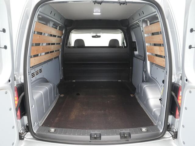 Volkswagen CADDY 2.0 TDI L1H1 BMT C-Edition Navigatie PDC 17"lm velgen LED Carplay ACC