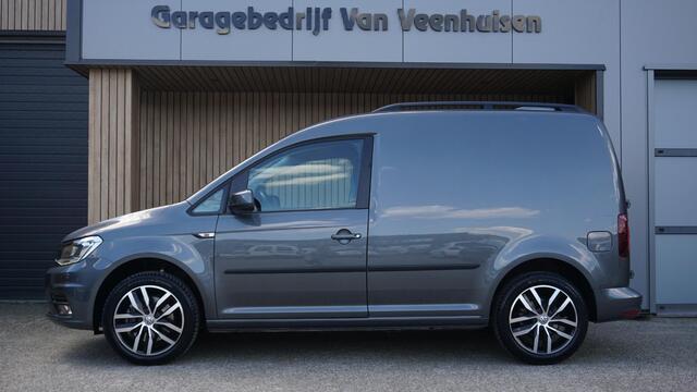 Volkswagen CADDY 1.4 TSI 131PK DSG Highline C-Edition *Benzine & Marge Caddy* LED Trekhaak Navi DAB 17inch LM Bearlock! *NL auto* 102710km!