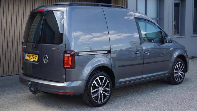 Volkswagen CADDY 1.4 TSI 131PK DSG Highline C-Edition *Benzine & Marge Caddy* LED Trekhaak Navi DAB 17inch LM Bearlock! *NL auto* 102710km!