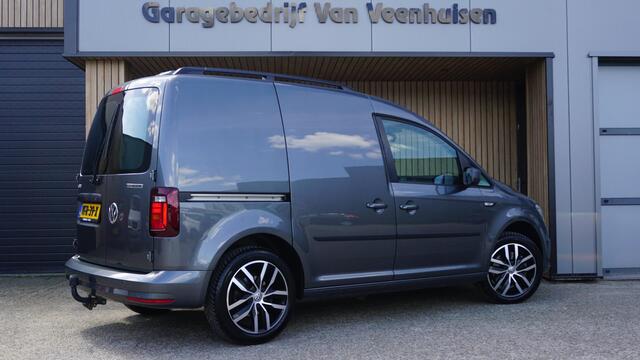 Volkswagen CADDY 1.4 TSI 131PK DSG Highline C-Edition *Benzine & Marge Caddy* LED Trekhaak Navi DAB 17inch LM Bearlock! *NL auto* 102710km!