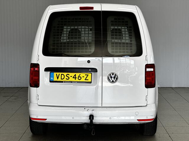 Volkswagen CADDY 2.0 TDI L1H1 BMT Highline/ Zij-Schuifdeur Rechts/ 15''LMV/ Apple+Android/ DAB+/ Airco/ Navi/ Cruise/ Bluetooth/ Multi.LEDER.Stuur/ Elek.Pakket/ PDC Achter.
