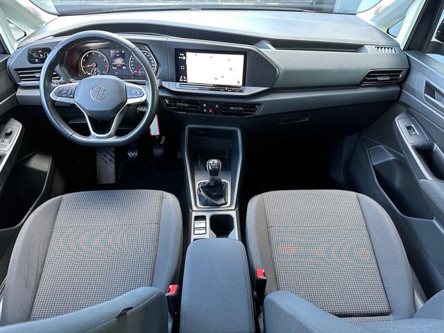 Volkswagen CADDY 1.5 TSI 5-persoons | Navi | Adapt. Cruise | Trekhaak | Rijklaar incl. 1 jaar Bovag garantie