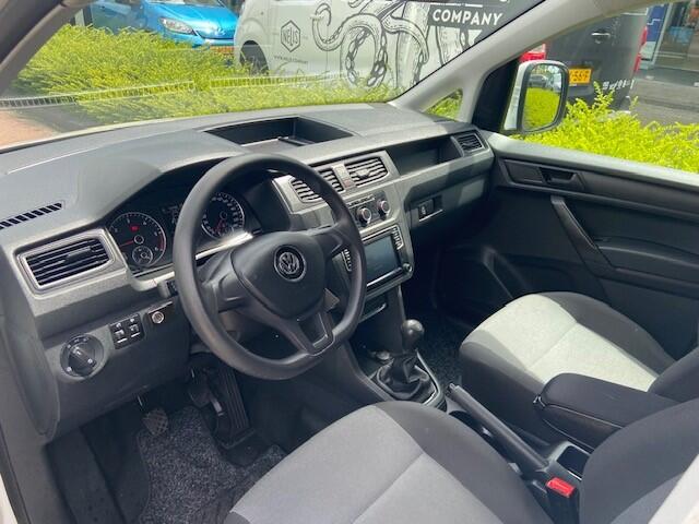 Volkswagen CADDY 2.0 TDI L1H1 BMT Trendline / navigatie / bumpers in kleur