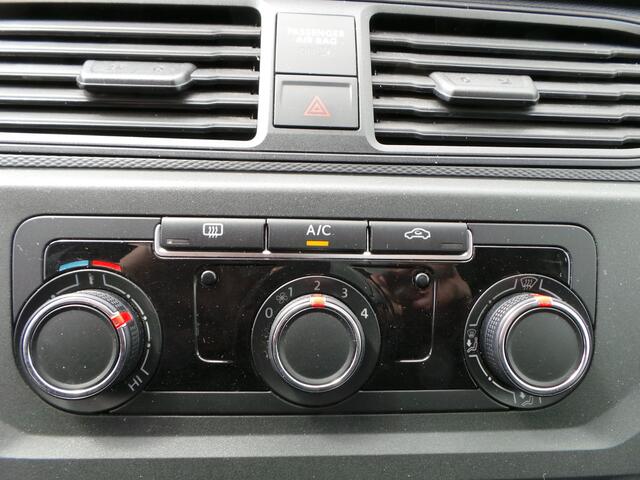 Volkswagen CADDY 2.0 TDI L1H1 Imperiaal,trekhaak Airco,Cruise,Enz