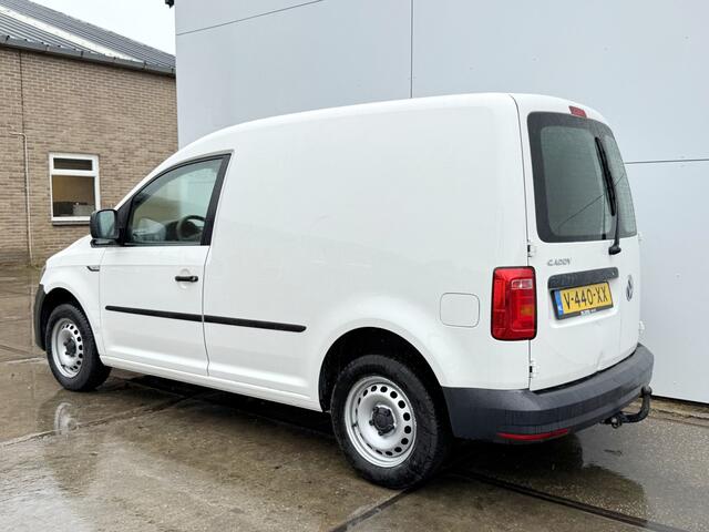 Volkswagen CADDY 1.2 TSI 84pk **Benzine/Petrol** L1H1 Airco Trekhaak APK 15-04-2027