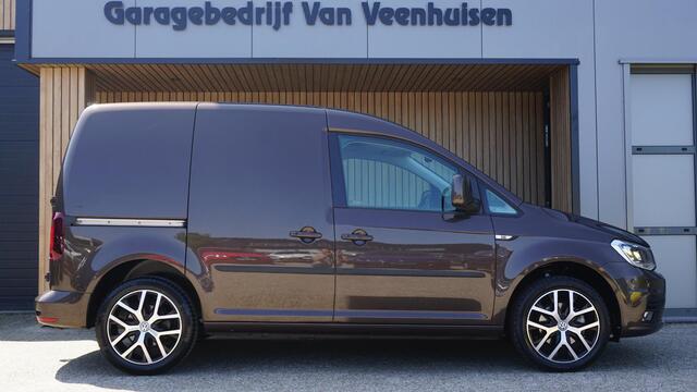 Volkswagen CADDY 2.0 TDI 75pk L1H1 Exclusive Edition LED/Xenon 17inch Trekhaak Navi Adaptive Cruise *NL auto* 53248km! *Chestnut Brown Metallic*
