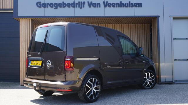 Volkswagen CADDY 2.0 TDI 75pk L1H1 Exclusive Edition LED/Xenon 17inch Trekhaak Navi Adaptive Cruise *NL auto* 53248km! *Chestnut Brown Metallic*