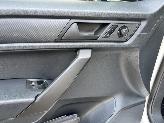 Volkswagen CADDY 2.0 TDI L1H1 Airco Trekhaak 1500kg trekgewicht Telefoon verbinding kastinrichting Ladekasten 1e eigenaar 2-Persoons Euro 6