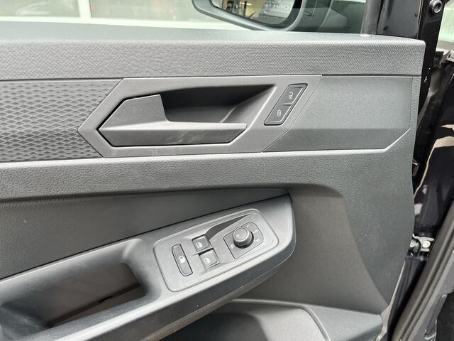 Volkswagen CADDY Cargo 2.0 TDI 75pk Airco Cruise controle Trekhaak 1400kg trekgewicht Apple carplay Parkeersensoren achter Stuurwielbediening Schuifdeur Euro 6