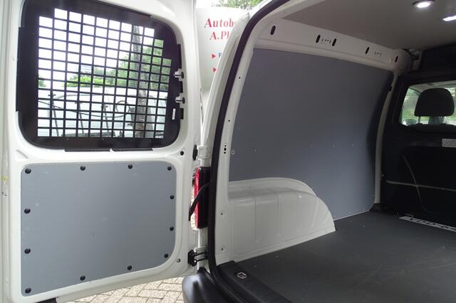Volkswagen CADDY 2.0 TDI L1H1BMT 4 MOTION NAVI DAB 1e EIG NWST
