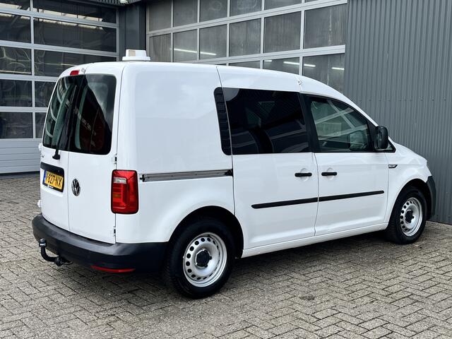 Volkswagen CADDY 2.0 TDI L1H1 2x Schuifdeur Airco Cruise controle Trekhaak 1400kg trekgewicht Telefoon verbinding kastinrichting Ladekasten 1e eigenaar 2-Persoons Euro 6