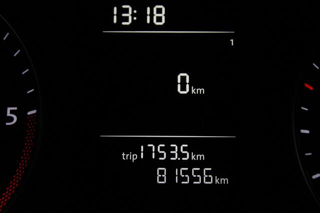 Volkswagen CADDY 2.0 TDI L1H1 BMT > cruise control/trekhaak/imperiaal/all season banden