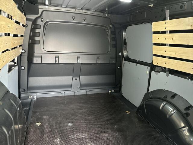 Volkswagen CADDY Cargo 2.0 TDI 102pk Style · Apple/Android Car Play · Cruise Control · Tussenschot · Vloerplaat · Betimmering · 15'' Inch · Garantie t/m 22-12-2028 of 100.000km