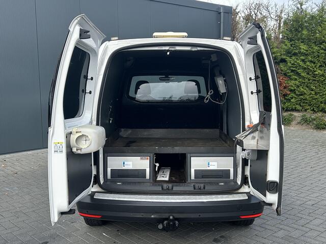 Volkswagen CADDY 2.0 TDI 123 PK / L2H1 / 4X4 / 4MOTION / 1e EIG. / TREKHAAK / INRICHTING / AIRCO / CRUISE / BLUETOOTH / PDC