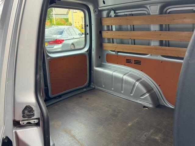 Volkswagen CADDY 2.0 TDI Airco, Navigatie, trekhk, schuifdeur, USB, Aux