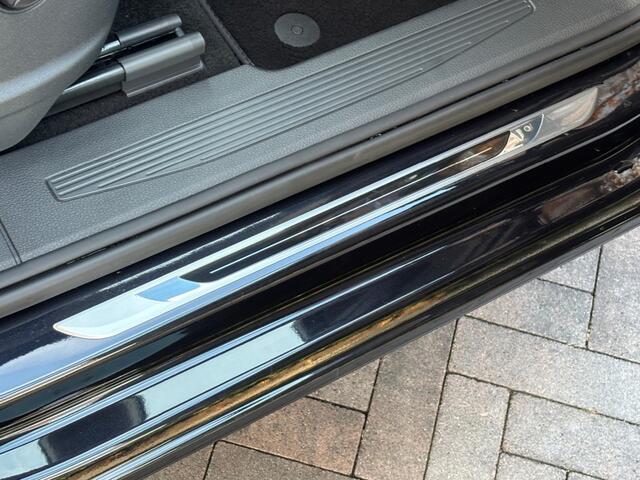 Volkswagen CADDY 1.5 TSI 115pk DSG Dark Label Navi, Camera, ACC, LED, Pano,Trekhaak,