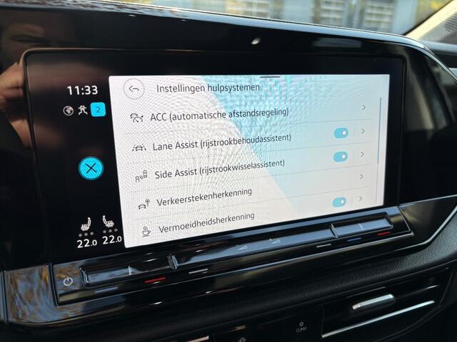 Volkswagen CADDY 1.5 TSI 115pk DSG Dark Label Navi, Camera, ACC, LED, Pano,Trekhaak,