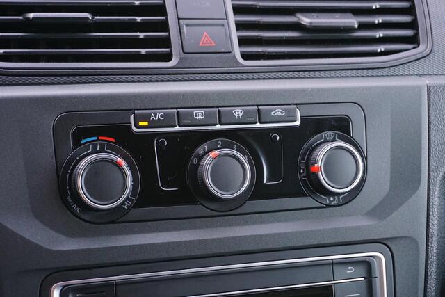 Volkswagen CADDY 2.0 TDI L1H1 BMT Highline in Topstaat |EURO6 |BPM vrij |Liefhebbersauto |Airco |Cruise |Trekhaak |2 sets velgen |Met historie |Schuifdeur |Parkeersensoren