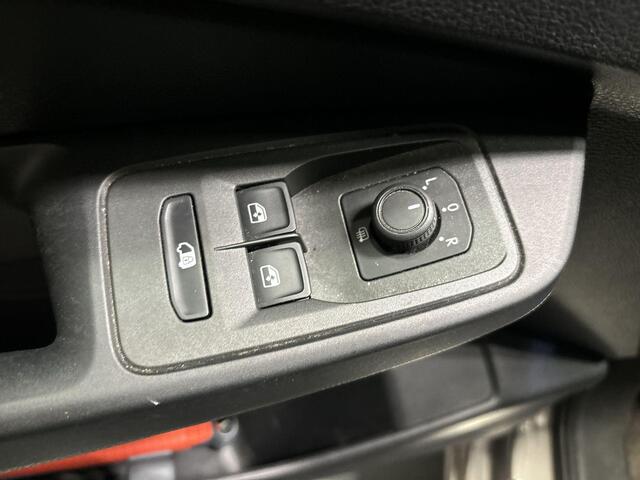 Volkswagen CADDY Cargo 1.5 TSI 115pk DSG 75 Edition · Camera · Apple/Android Car Play · P-Sensoren · Navigatie · Betimmering · Trekhaak · 17'' Inch · Garantie t/m 08-12-2027 of 100.000km