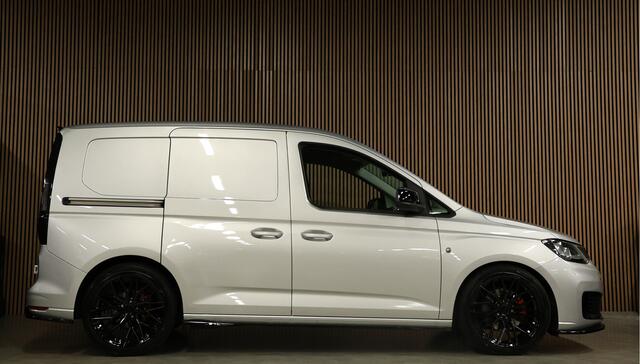 Volkswagen CADDY Cargo 2.0 TDI 185 PK DSG | BTW Vrij | Marge | AV Edition | Navigatie | CarPlay | MF Stuur | F1 Flippers | Cruise control | DAB | Spoilerkit | Nieuwe APK | NL Auto