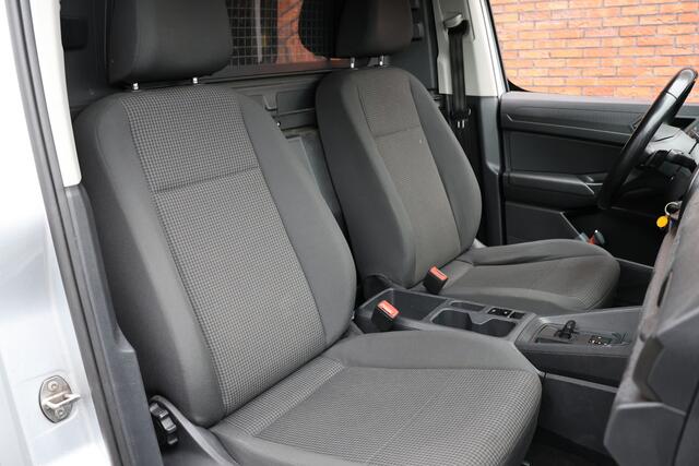 Volkswagen CADDY Cargo 2.0 TDI 185 PK DSG | BTW Vrij | Marge | AV Edition | Navigatie | CarPlay | MF Stuur | F1 Flippers | Cruise control | DAB | Spoilerkit | Nieuwe APK | NL Auto