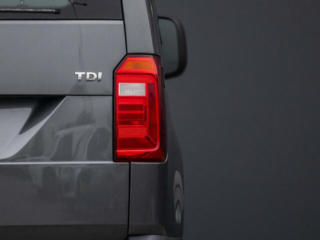 Volkswagen CADDY 1.6 TDI L1H1 Comfortline verhoogde laadvloer met lades.