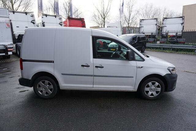 Volkswagen CADDY 75PK Euro6 L1 2x Schuifdeur Apple Carplay Airco Cruise control Trekhaak