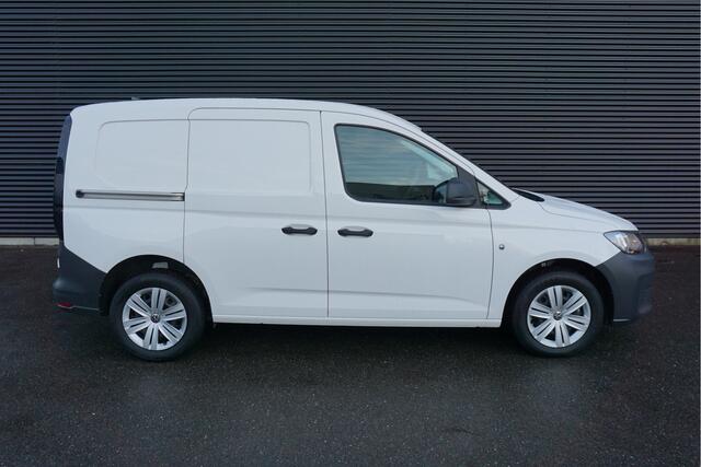 Volkswagen CADDY Cargo 122pk Trekhaak Apple Carplay Navigatie Camera Cruise control Airco Multifunctioneel stuurwiel