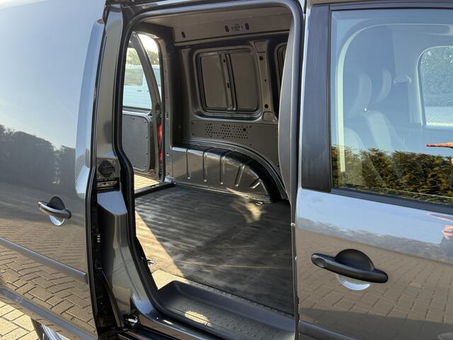 Volkswagen CADDY 2.0 TDI / L1H1 / 1e EIG. / AIRCO / CRUISE / TREKHAAK / 57.272 km! / ZEER NETJES!