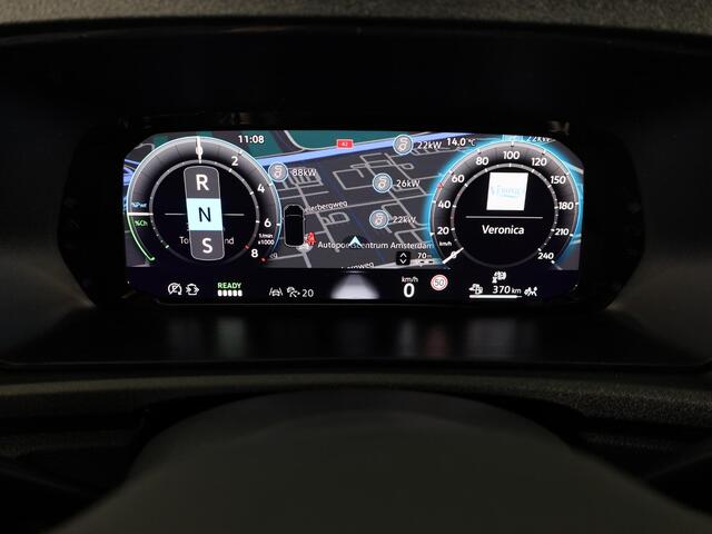 Volkswagen CADDY 1.5 TSI eHybride Life PAN Americana 115 pk Automaat (DSG) | Navigatie | Panoramadak | Trekhaak | Parkeersensoren (Park assist) | Achteruitrijcamera | LED koplampen | Adaptieve cruise control | Stoelverwarming |