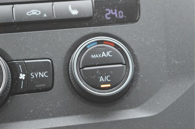 Volkswagen CADDY 1.4 TSI Trendline Hoge zit / 2 Schuifdeuren / park. assist. / Apple carplay