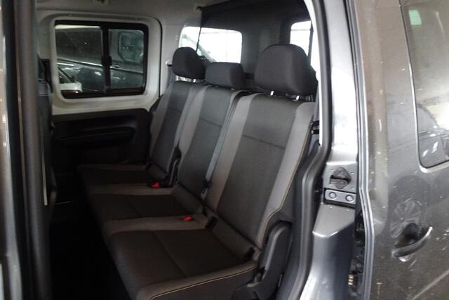 Volkswagen CADDY 1.4 TSI ELEK. LIFT ROLSTOEL SCOOTMOBIEL STOELVER. TREKHAAK NAVIGATIE