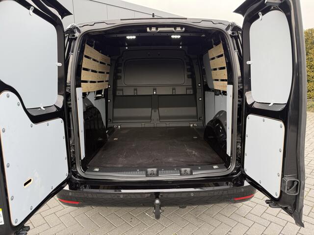 Volkswagen CADDY Cargo 2.0 TDI 123 PK STYLE / DSG AUTOMAAT / HIGHLINE / VIRTUAL / L1H1 / 10.534 KM!! / CRUISE / AIRCO / TREKHAAK / NAVI / LANE ASSIST / 17" LMV