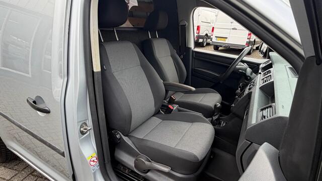 Volkswagen CADDY 2.0 TDI 55KW 75PK EURO 6 NAVIGATIE/ AIRCO/ TREKHAAK/ SCHUIFDEUR