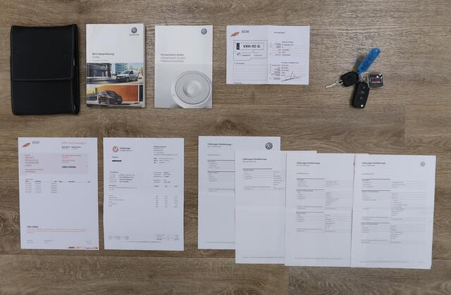 Volkswagen CADDY 1.2 TSI 11-2019 Benzine Airco Trekhaak Marge Sportvelgen 17 inch Boekjes aanwezig Bumpers in kleur Vrij van btw en bpm