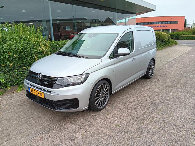 Volkswagen CADDY Cargo 2.0 TDI 102PK Comfort, SPORTSTOELEN, AIRCO, NAVIGATIE, 18" LMV, TREKHAAK, 12 maanden BOVAGGARANTIE Uniek!