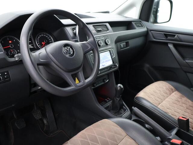 Volkswagen CADDY 2.0 TDI 180 PK + 18 INCH | VERLAAGD | BREMBO | APPLE CARPLAY | TREKHAAK | STOELVERWARMING