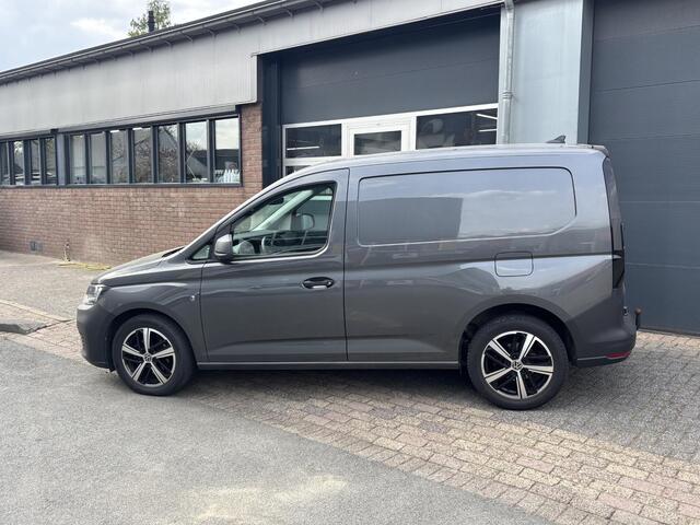 Volkswagen CADDY Cargo 2.0 TDI 102PK| Carplay| 17"LMV| Trekhaak| PDC| Groot scherm