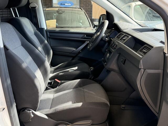 Volkswagen CADDY 2.0 TDI L1H1 BMT Trendline | NAVI | Interesse in een bezichtiging of proefrit, bel of app met 06-24282842 / 06-42130156