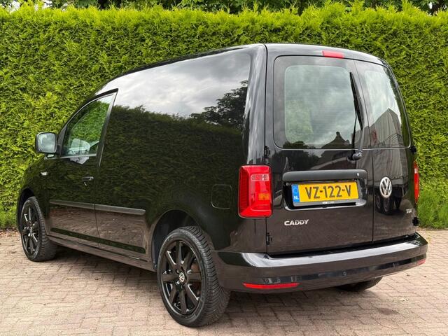 Volkswagen CADDY FULL BLACK EDITION 1.6 TDI L1H1 Airco / Cruise / Navi / Parkeersensoren
