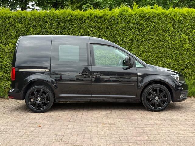Volkswagen CADDY FULL BLACK EDITION 1.6 TDI L1H1 Airco / Cruise / Navi / Parkeersensoren