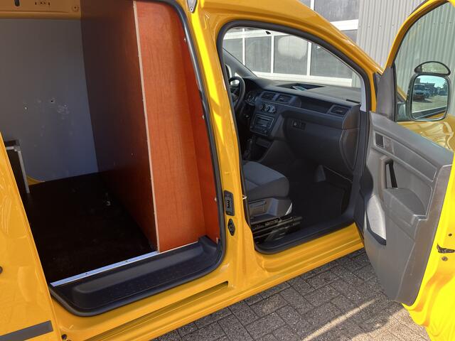 Volkswagen CADDY 2.0 TDI L1H1 Airco Cruise controle Parkeersensoren achter Schuifdeur Telefoon verbinding Euro 6 Bpm vrij voor particulier gebruik!!