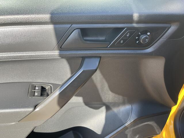 Volkswagen CADDY 2.0 TDI L1H1 Airco Cruise controle Parkeersensoren achter Schuifdeur Telefoon verbinding Euro 6 Bpm vrij voor particulier gebruik!!