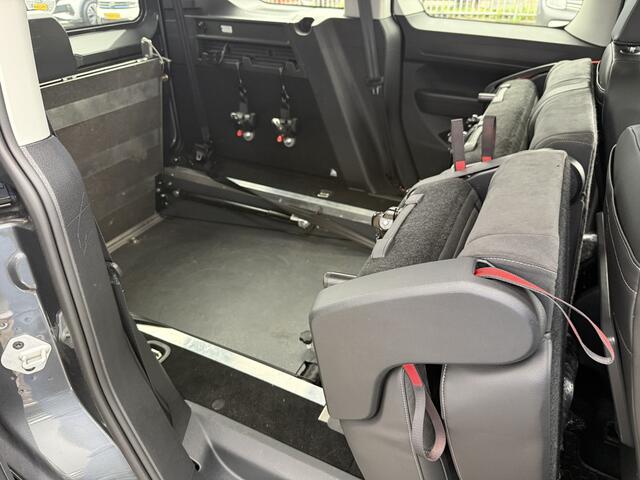 Volkswagen CADDY 5+0 of 3+1 Rolstoelauto 1.5 TSI (Zeer mooie en complete VW Caddy Rolstoelauto!)