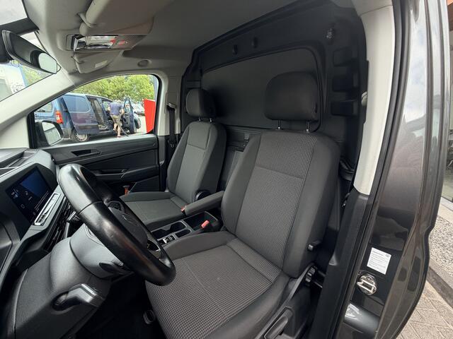 Volkswagen CADDY Cargo 2.0 TDI 123 pk Automaat | Apple/Android carplay | Achteruitrijcamera |Kunstof Laadvloer+wandbekleding | Trekhaak