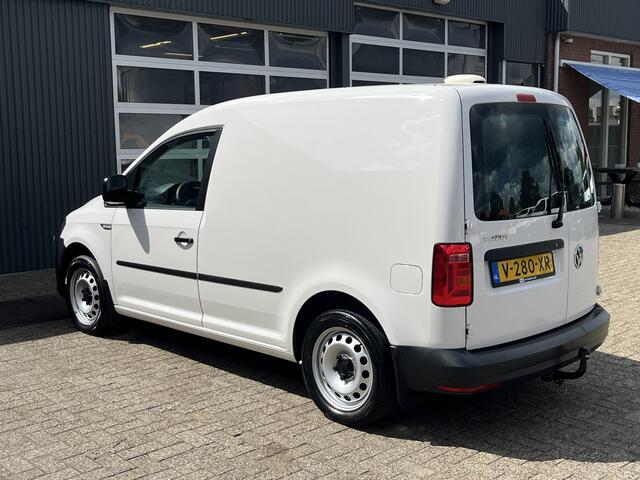 Volkswagen CADDY 1.4 TSI Benzine 126pk Airco Cruise control Trekhaak 1500kg Schuifdeur Kastinrichting Bluetooth verbinding Dealer onderhouden 1e eigenaar