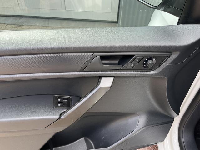 Volkswagen CADDY 1.4 TSI Benzine 126pk Airco Cruise control Trekhaak 1500kg Schuifdeur Kastinrichting Bluetooth verbinding Dealer onderhouden 1e eigenaar