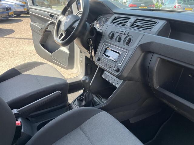 Volkswagen CADDY 1.2 TSI L1H1 BMT Easyline trekhaak, btw verrekenbaar, 1 ste eigenaar, zeer nette en goed onderhouden auto.