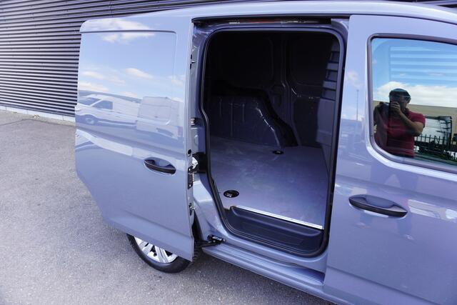 Volkswagen CADDY Cargo 1.5 TSI 115pk Benzine Automaat Navigatie Apple Carplay Parkeersensoren Cruise control